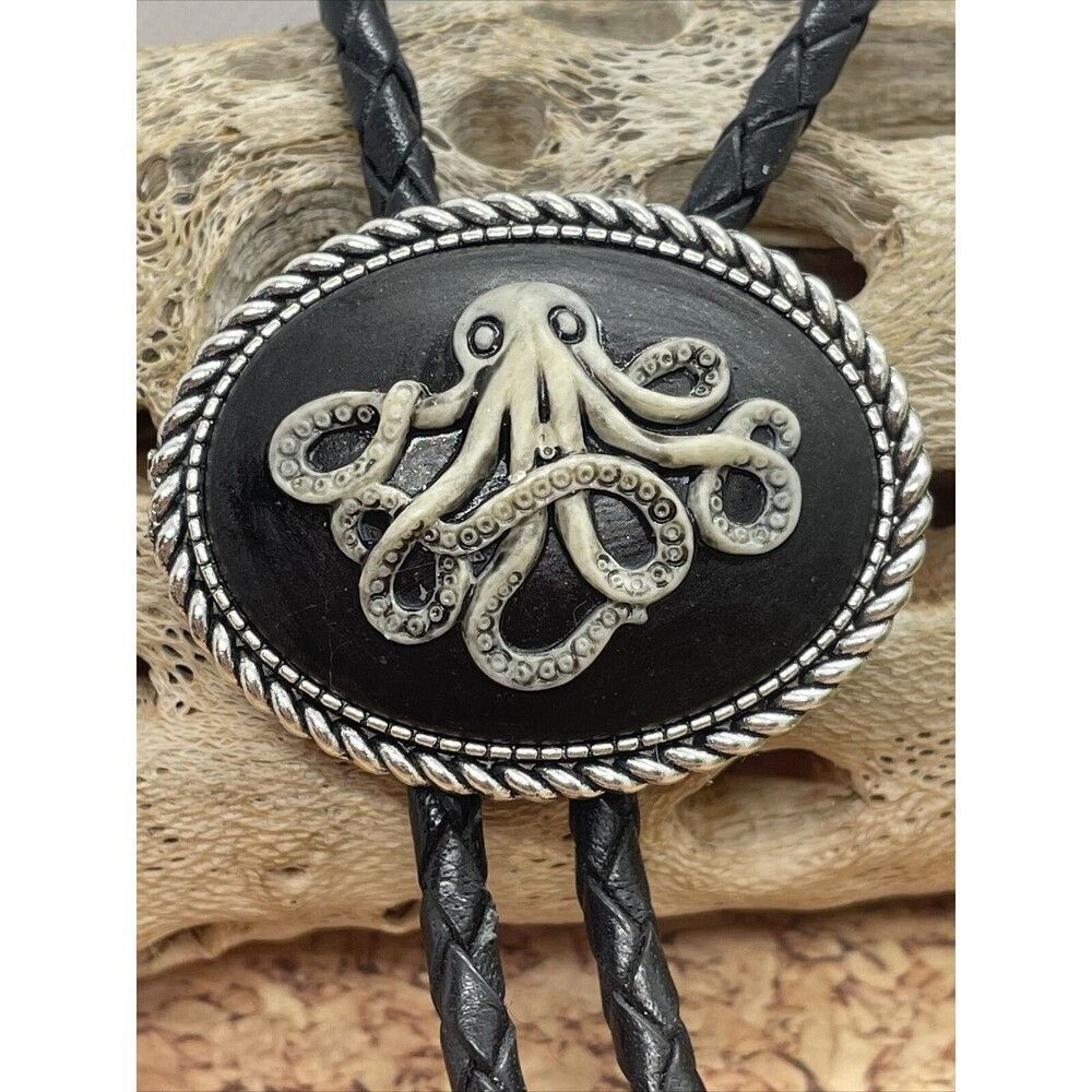 Octopus Cameo Pendant Bolo Lariat Tie Kraken Nautical Rockabilly  Xmas Western
